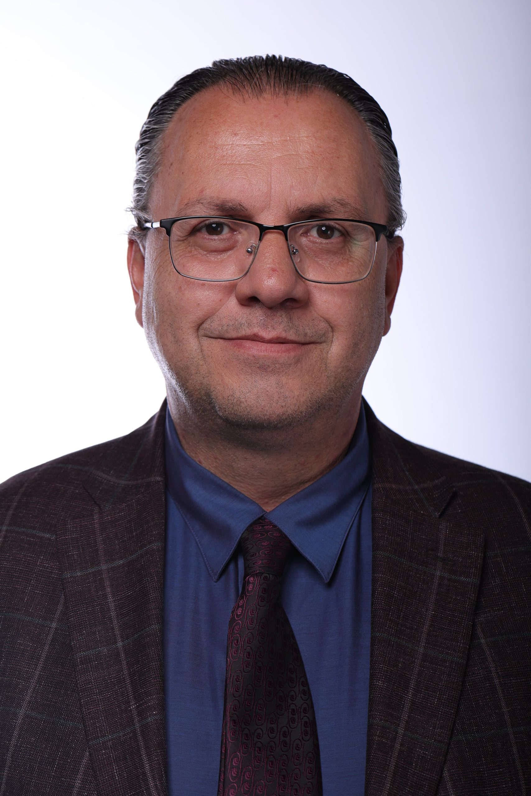 Besnik Skenderi