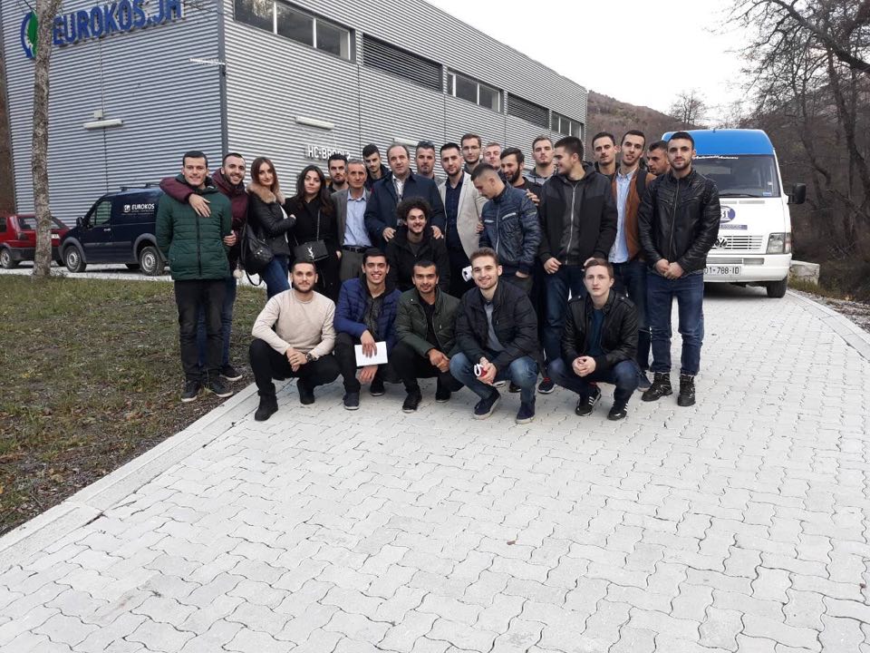 Studentët e UBT-së vizituan hidrocentralet “Dikancës 1 dhe 2” dhe “Eurokos”