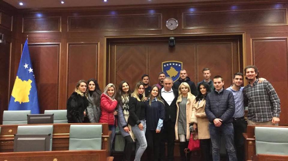 Studentët e Fakultetit Shkenca Politike vizituan Kuvendin e Kosovës