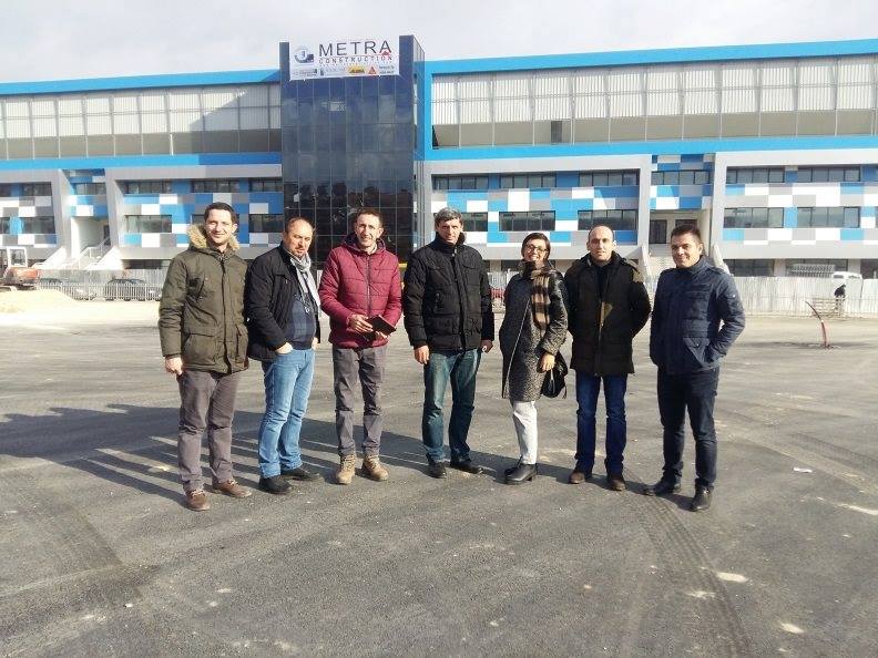 Studentët e UBT-së realizuan vizitë në objektet e SHSKUK-së dhe në Stadiumin e Prishtinës