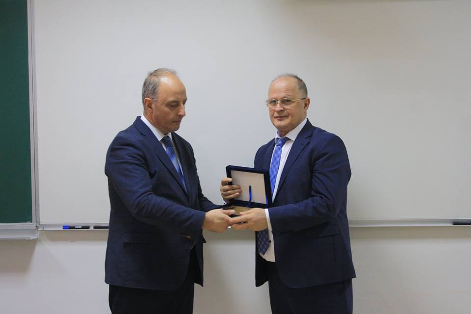 UBT dhe Dukagjini i ndajnë mirënjohje Ramiz Kelmendit