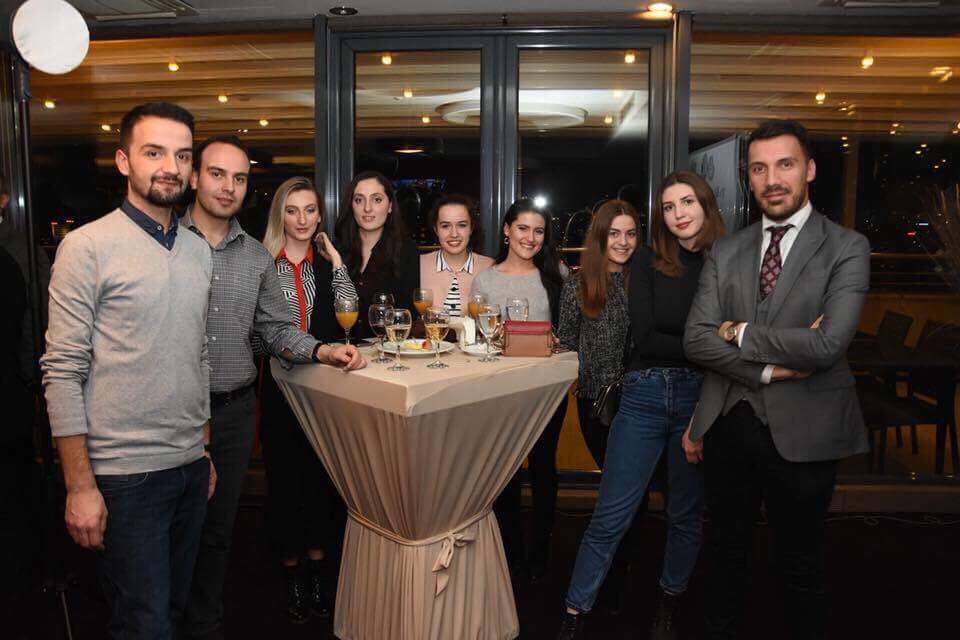 Studentët e UBT-së do të marrin pjesë në garën më të madhe të fakulteteve të drejtësisë në botë