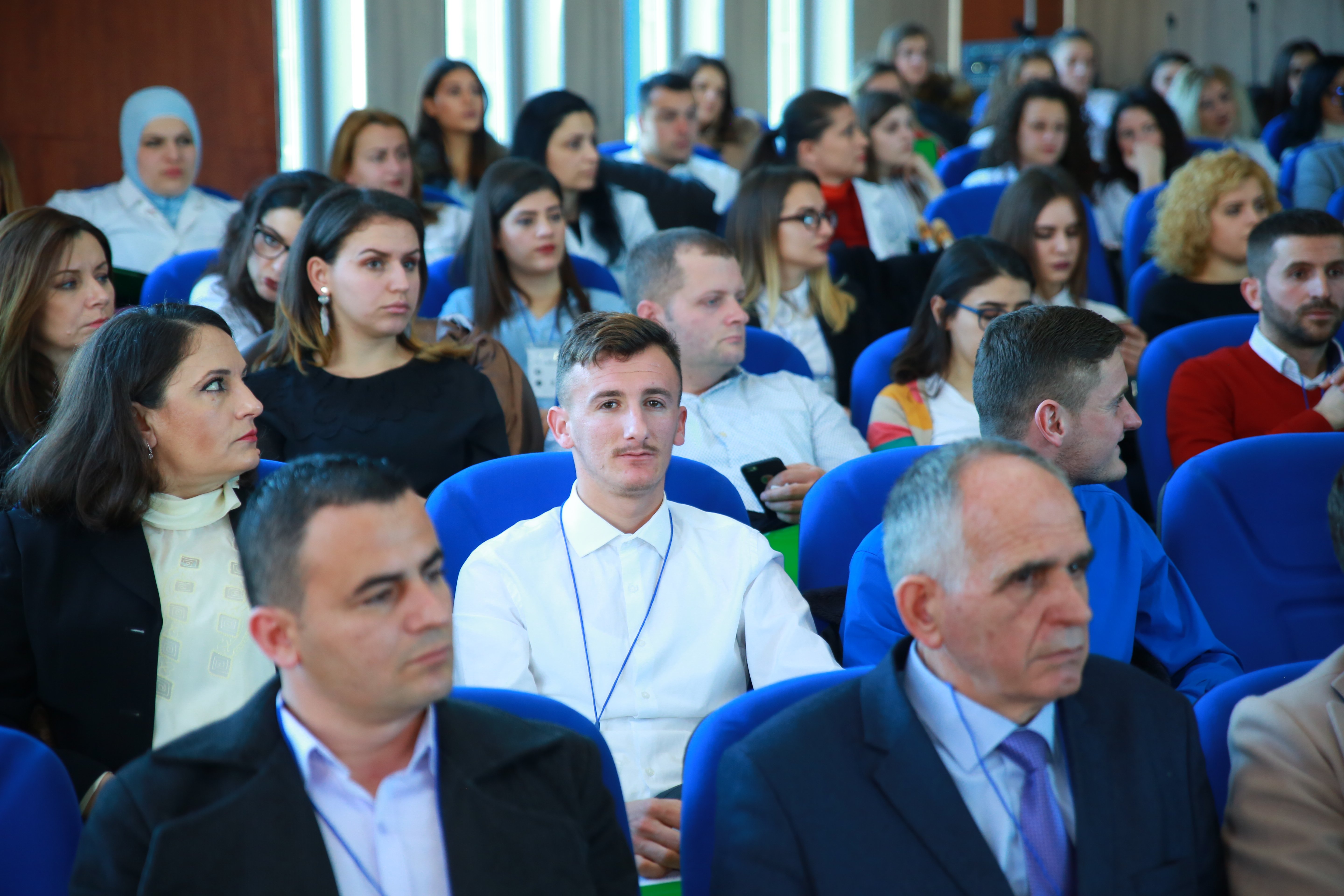 Studentët e UBT-së, pjesëmarrës në punëtorinë “Kujdesi Paliativ Holistik”