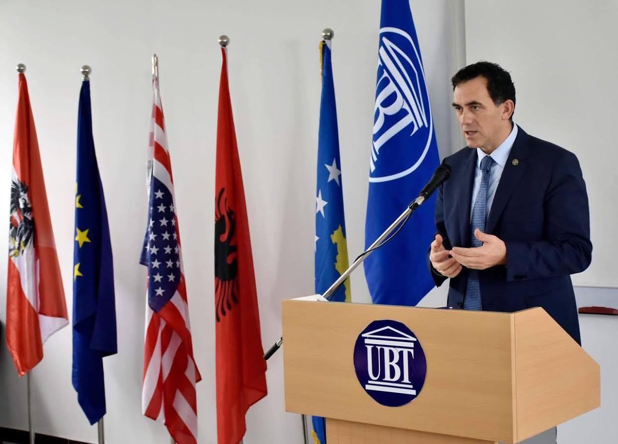 Rektori i UBT-së trash bashkëpunimin me universitetet evropiane – ligjëron në Universitetin e Sofjes