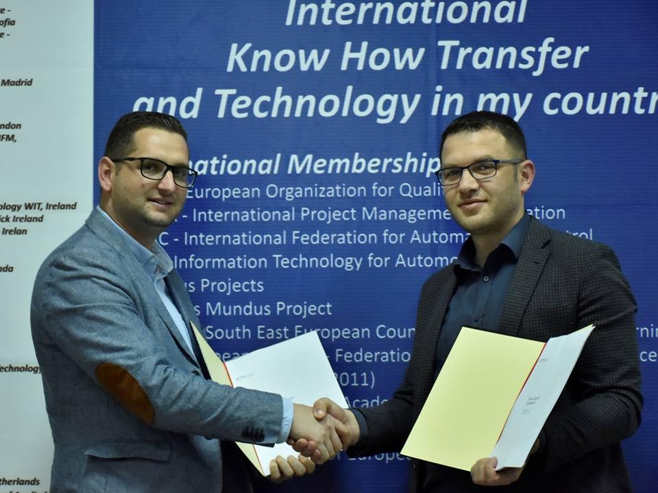 UBT mbështet garën mbarëkombëtare “Albanian ICT Awards”
