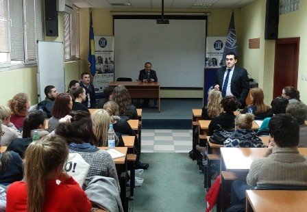 Studentët  nga  Universiteti i  Oslos  për vizitë  zgjodhën UBT