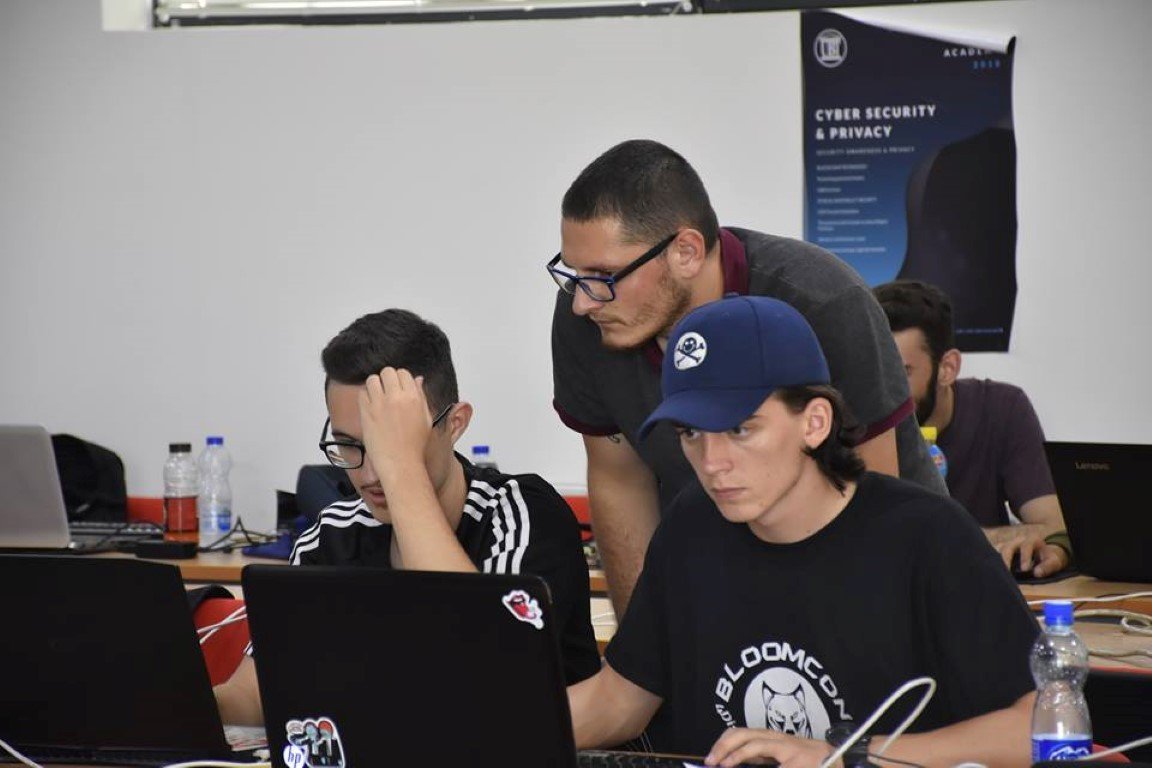 Në ANV-në e Sigurisë Kibernetike mbahet gara “Hackathon CERT Awards II”