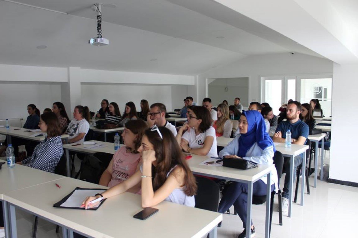 Në ANV-në e Stomatologjisë trajtohen tema për shëndetin dentar