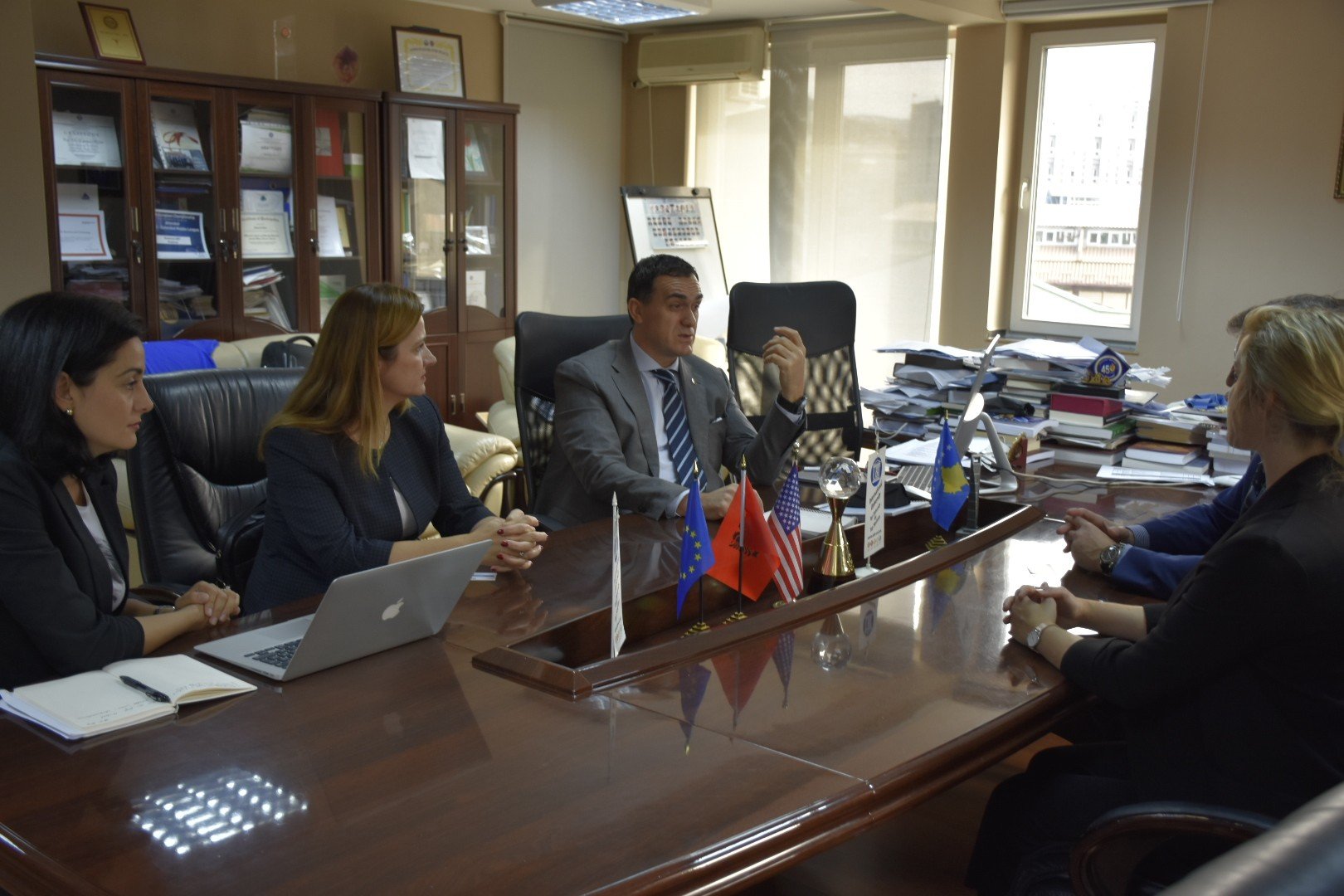 Profesori nga Holanda, Michael Freeman viziton UBT-në dhe mban ligjëratë tematike