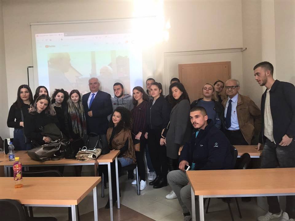 The Journalist Bahtir Cakolli has shared his experiences with the students from the Faculty of Media and Communication