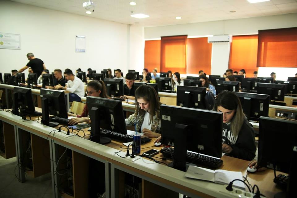 UBT, qendër e dëshmuar për trajnime profesionale