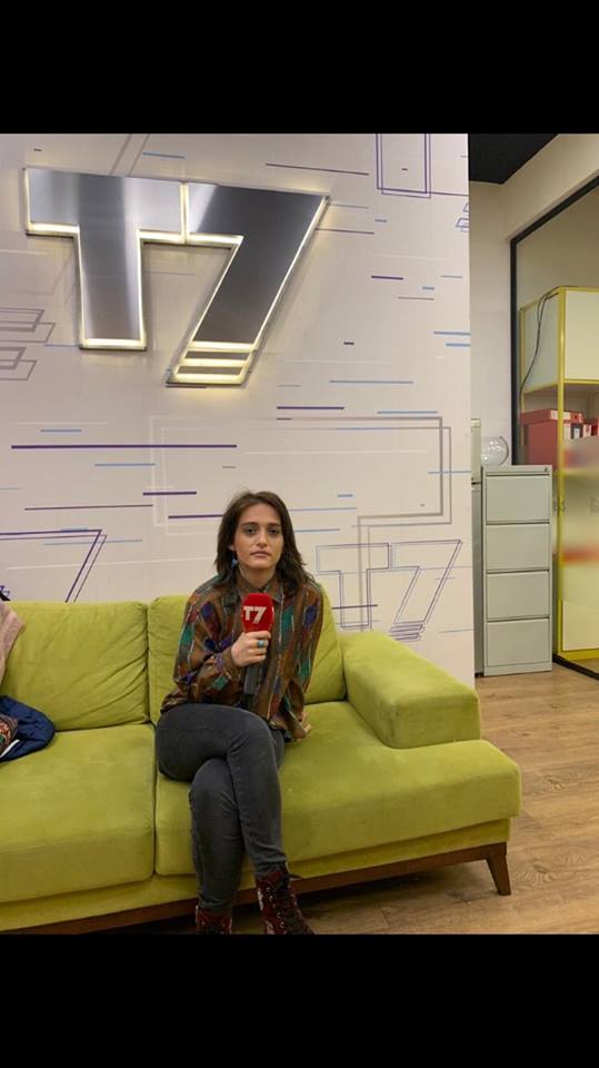 Studentja Laura Bilalli punësohet në televizionin T7