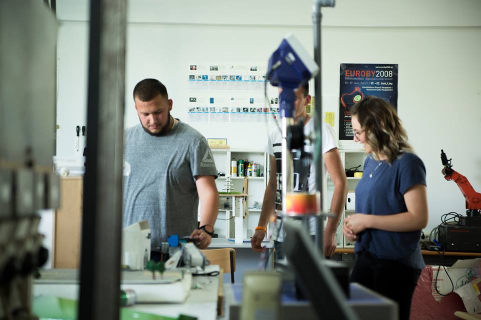 Qendra e Transferimit të Teknologjisë ofron mundësi të mbrojtjes dhe patentimit të ideve inovative