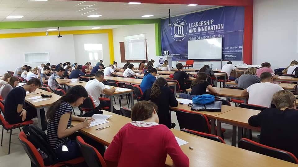 Përfundoi pjesa e parë e Programit Përgatitor të Maturës