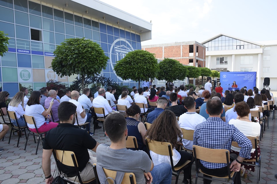 Ka filluar zyrtarisht aktivitetin Akademia Ndërkombëtare Verore e UBT-së (Foto&Video)