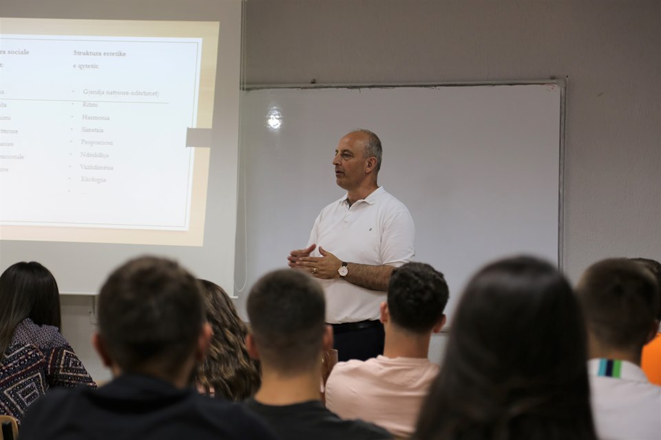 ANV-ja e Arkitekturës zhvillon aktivitetin me grupe punuese në module të ndara