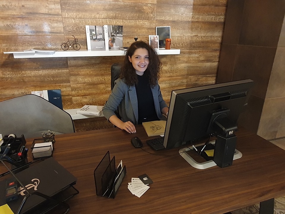 UBT student Aurela Avdylaj has been employed in as an architect, at the well-known company “Fortesa Home”