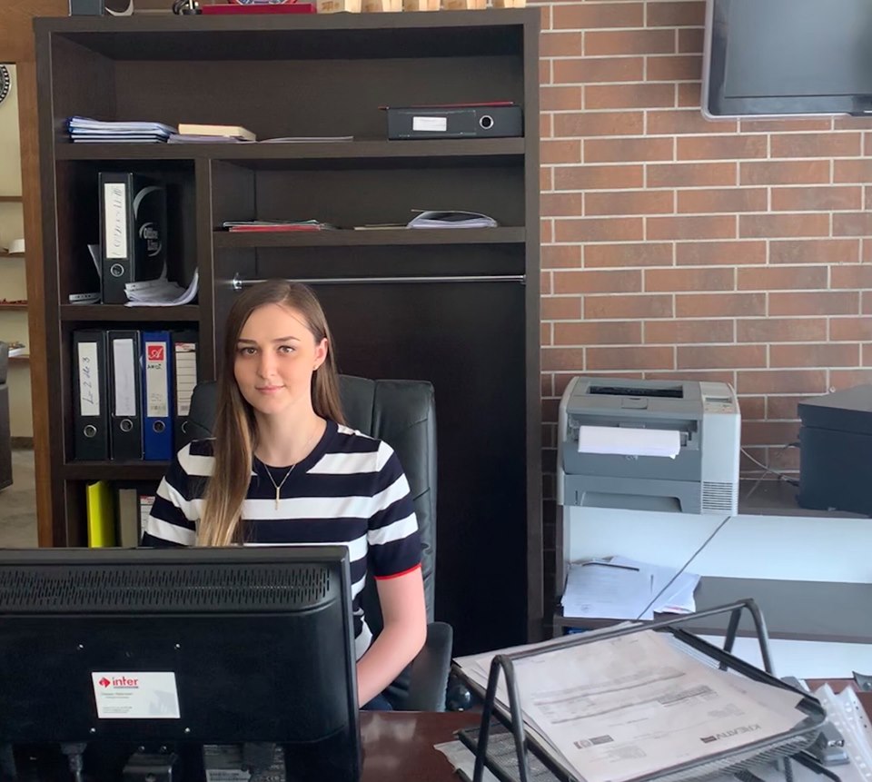 Ish-studentja Kaltrina Mehmeti: UBT ishte zgjedhja ime e parë për studime