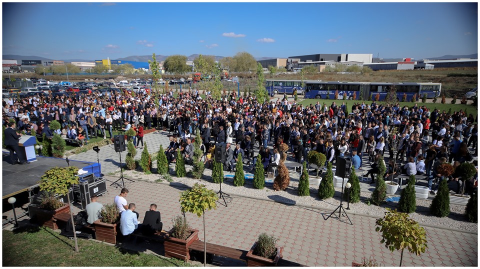 UBT priti me ceremoni madhështore studentët e rinj (Foto&Video)