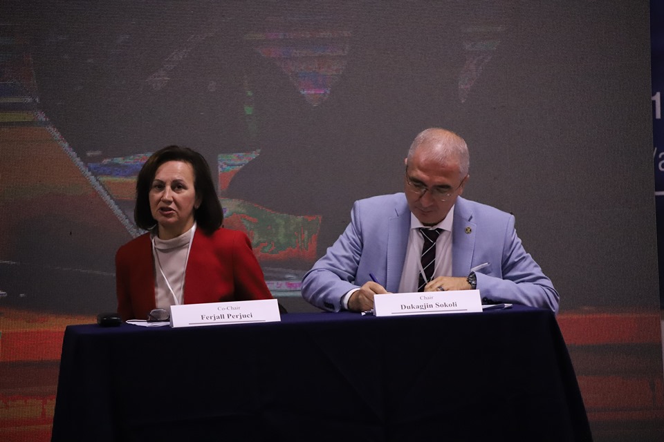 Mbyll punimet aktiviteti i Stomatologjisë në Konferencën Ndërkombëtare për Shkencë, Teknologji, Biznes dhe Inovacion