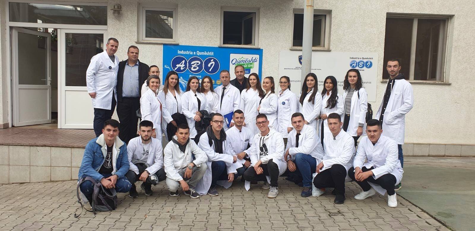 Studentët e Shkencave të Ushqimit vizitojnë Industrinë e Ushqimit “ABI”, në Prizren