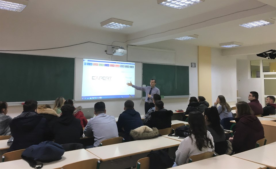 Studentët e MBE-së marrin njohuri për aplikimin e kontabilitetit me softuer