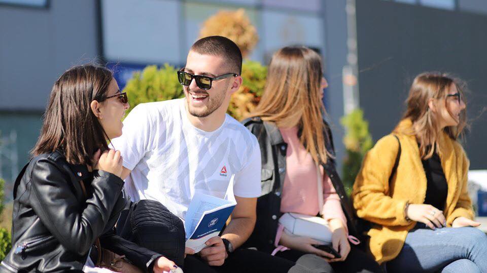 Kanë mbetur edhe pak ditë për mundësinë e transferimit të studimeve në UBT