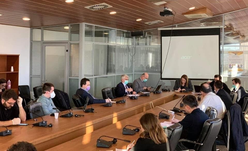 UBT ftohet nga MAShTI të japë ekspertizat profesionale lidhur me implementimin e mësimit online