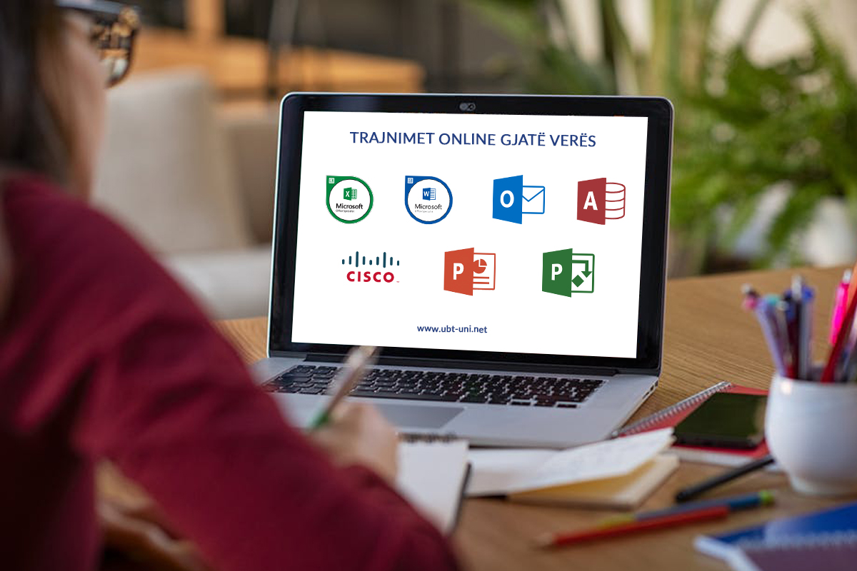 Shfrytëzoni muajt e verës për të ndjekur trajnime, certifikohu dhe avancohu në karrierë