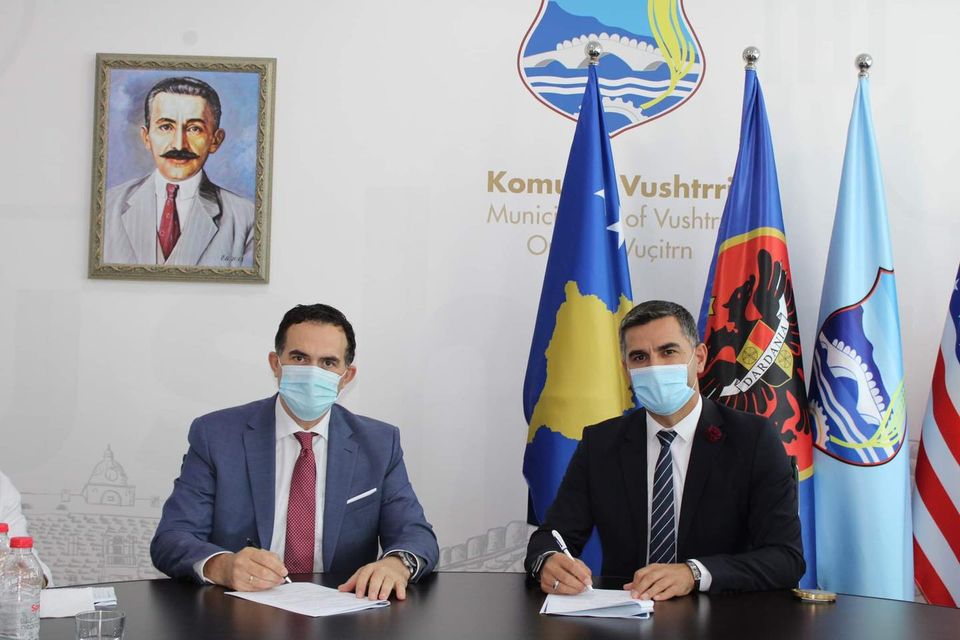 UBT and Municipality of Vushtrria have signed a mutual agreement regarding fulfillment of the project “Smart City Kosova”