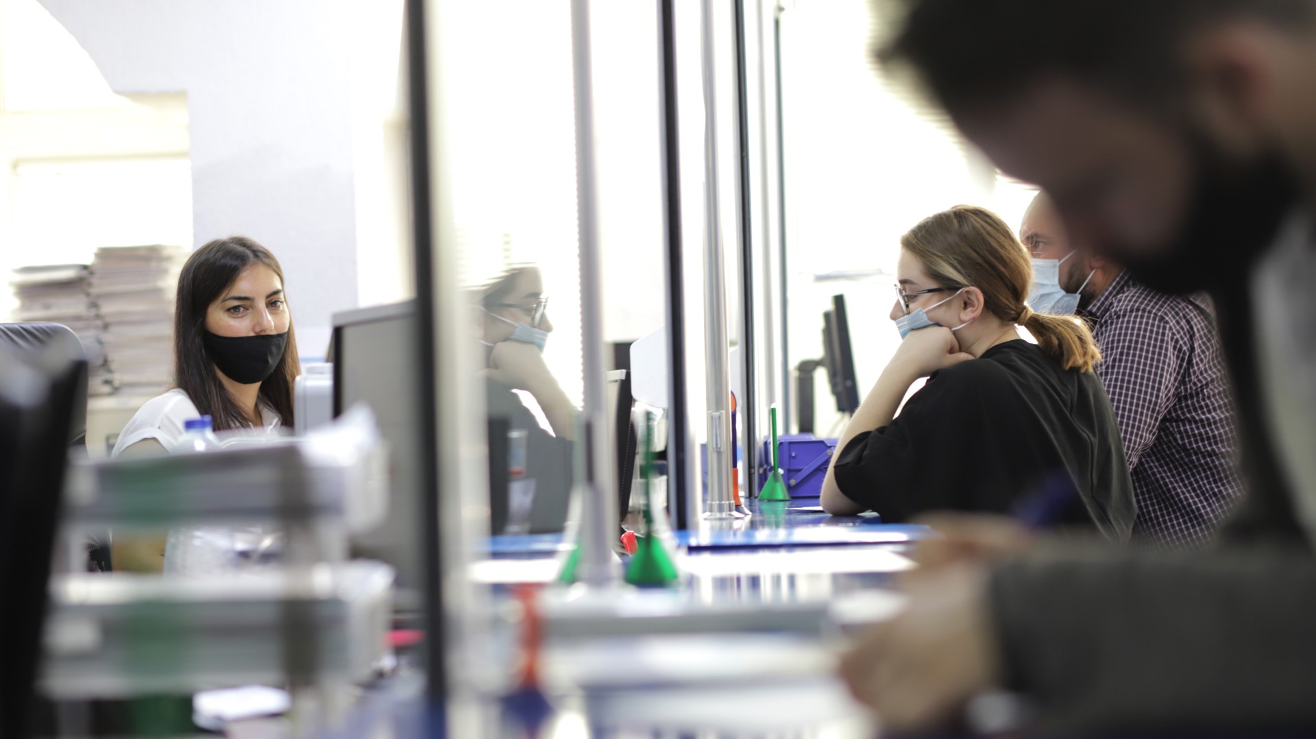 Interesim i madh i të rinjve për regjistrim në UBT