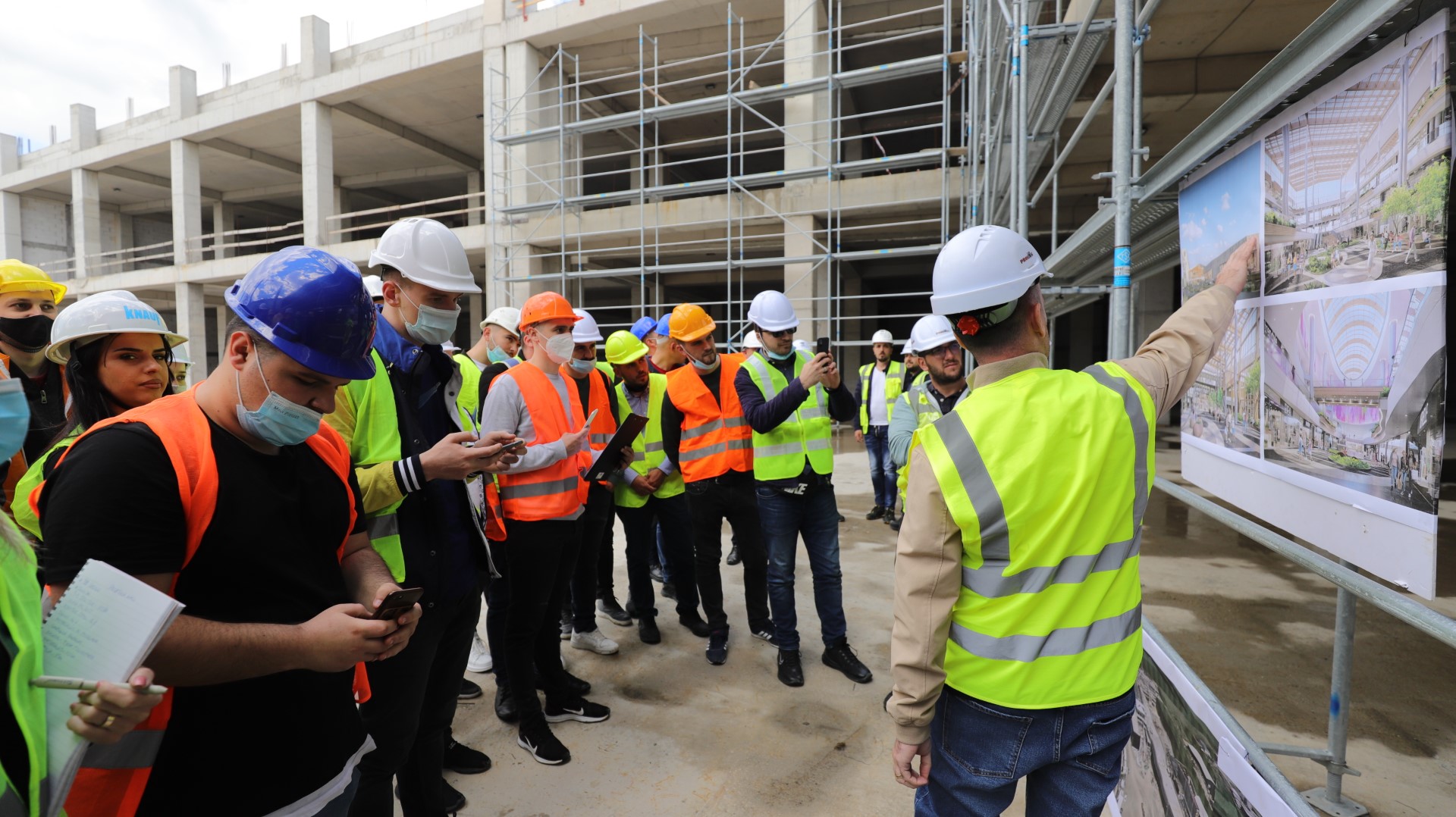  Studentët e Ndërtimtarisë realizojnë vizitë studimore në Qendrën Tregtare “Prishtina Mall”