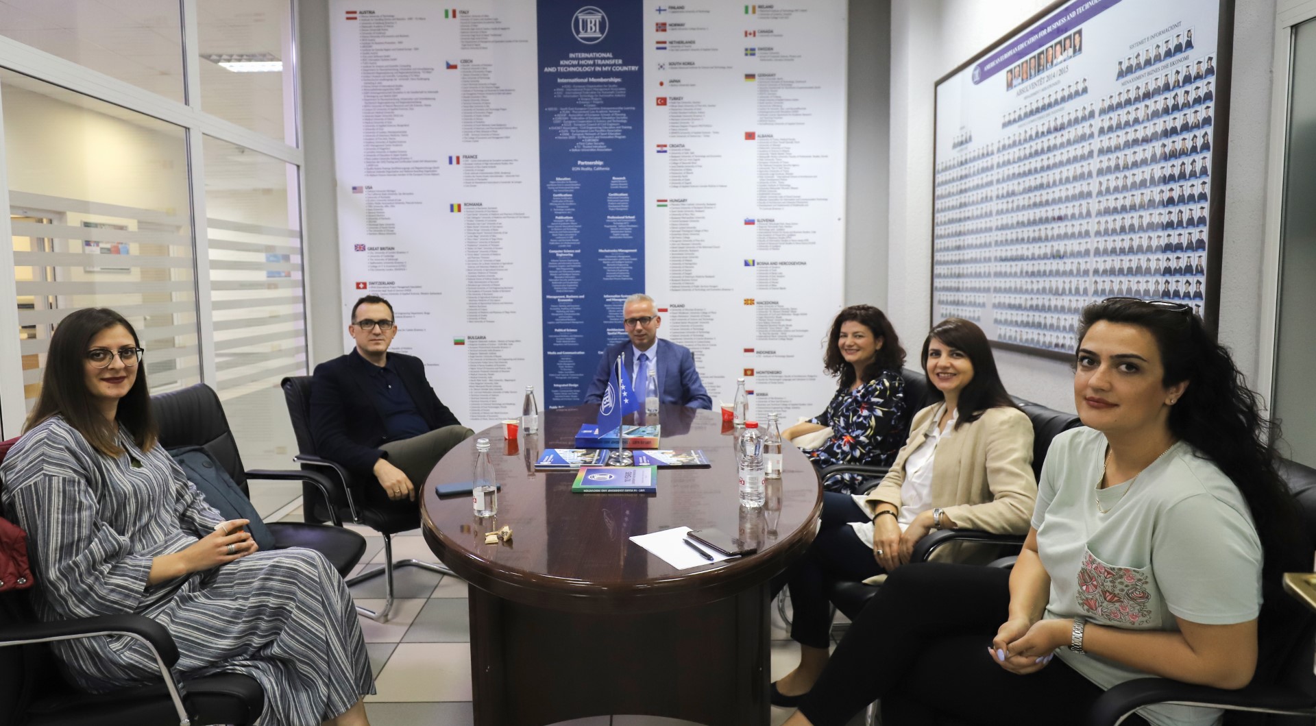 Kryetari i Bashkisë së Korçës, Sotiraq Filo, viziton UBT-në