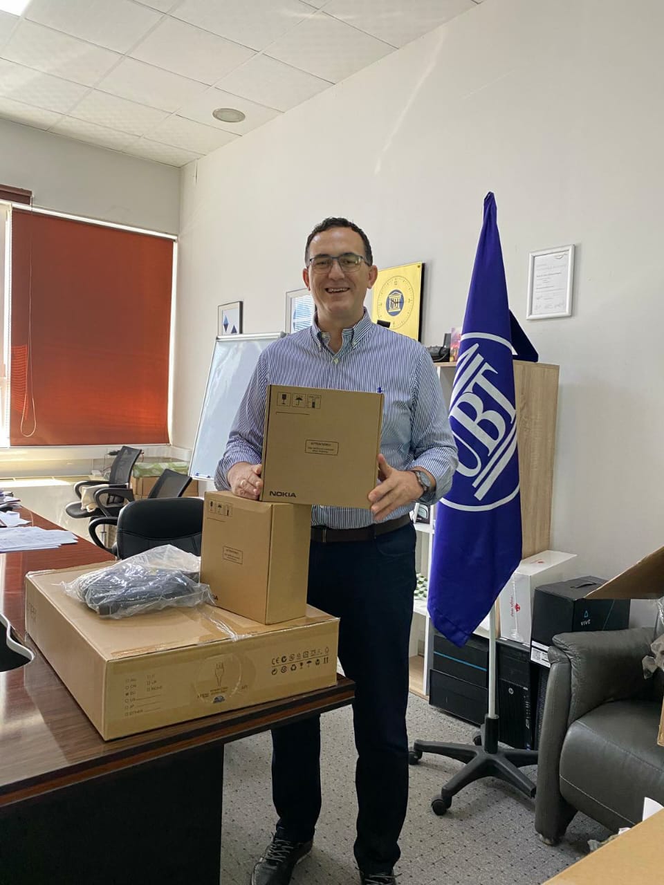 Në UBT arrijnë pajisjet e 5G, të parët në rajon