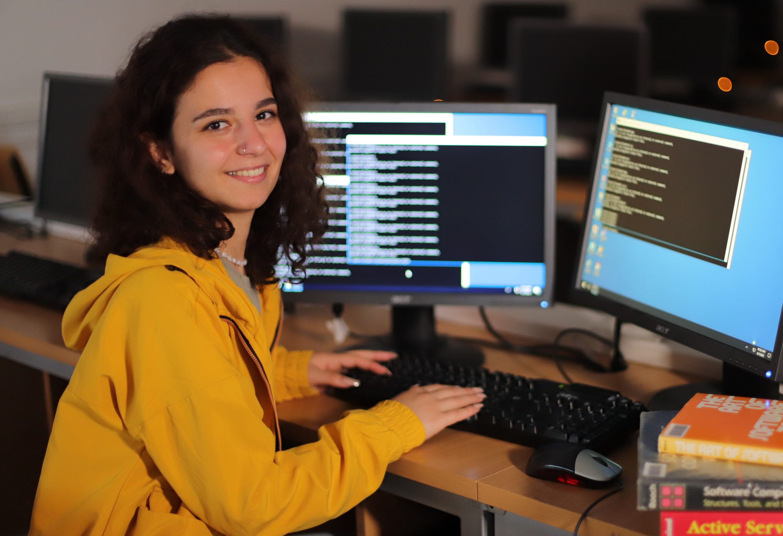 Interesim i madh i të rinjve për trajnimin “UBT Summer of Code 2021”