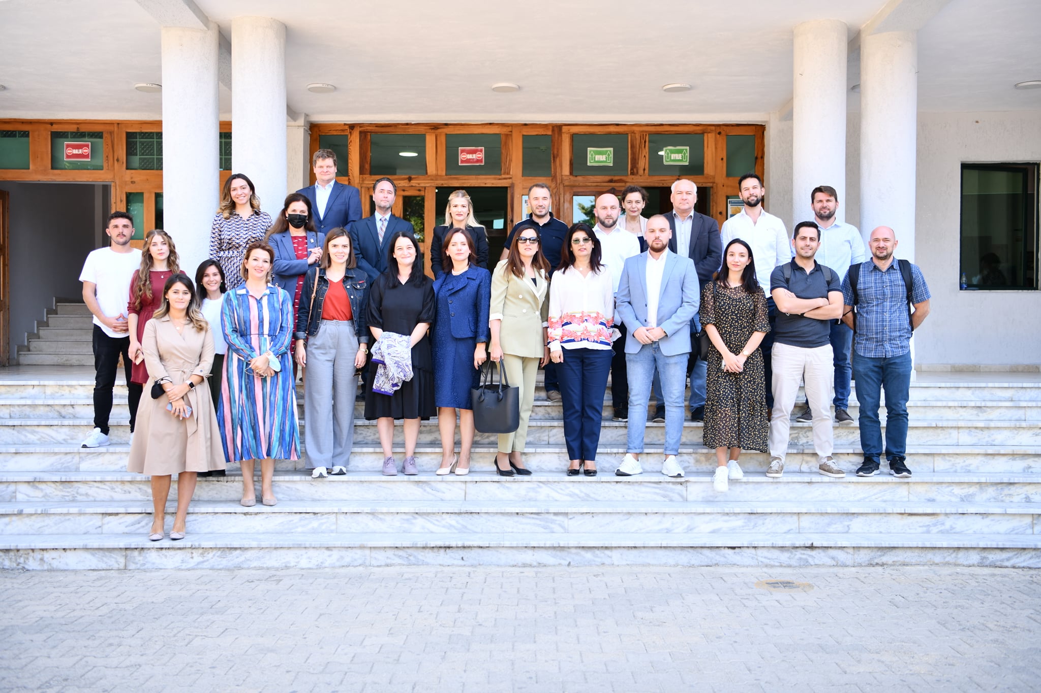 UBT mori pjesë në takimin përmbledhës të projektit MDTV