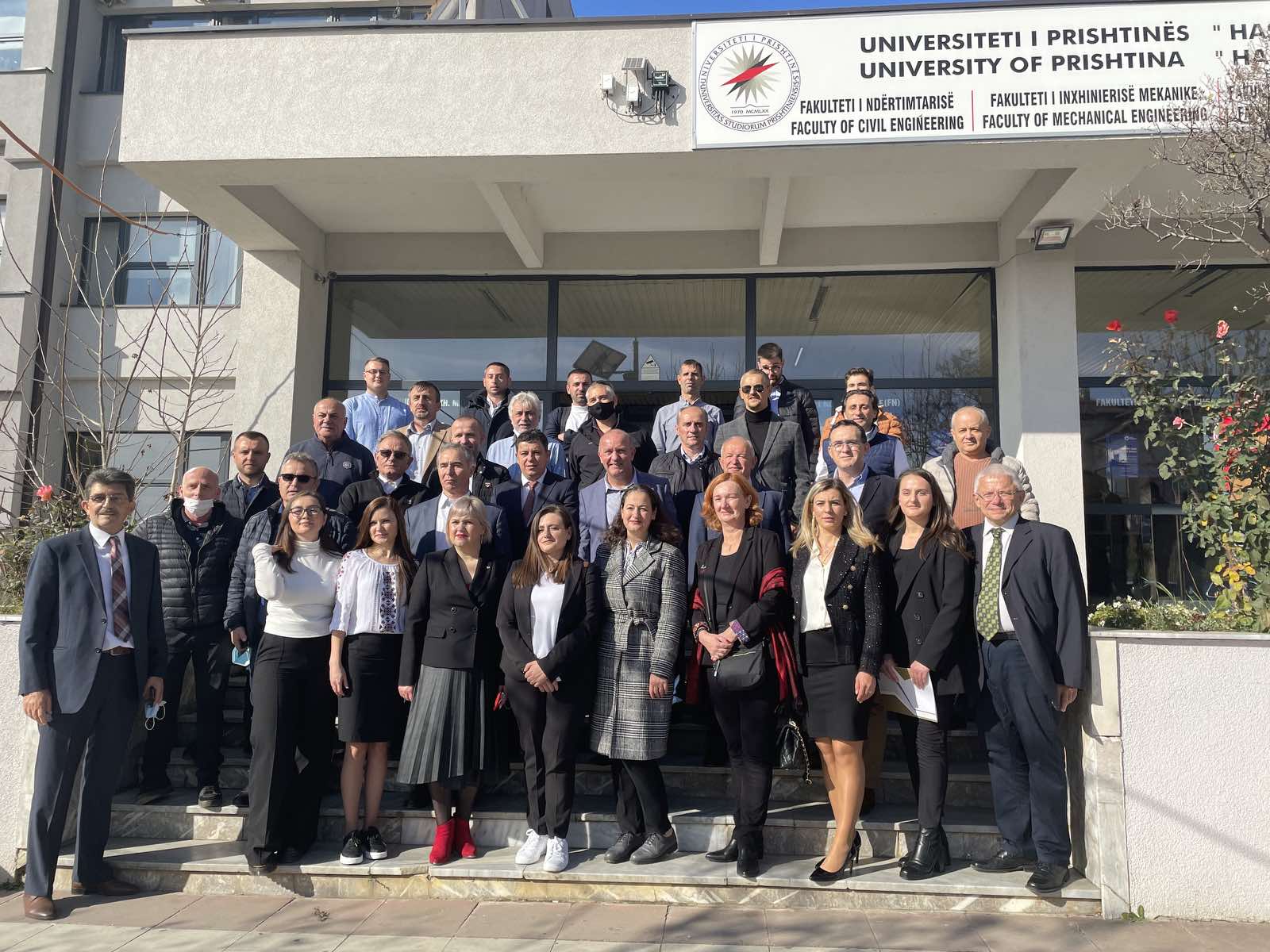 Rektori Hajrizi mori pjesë në takimin e GEOBIZ