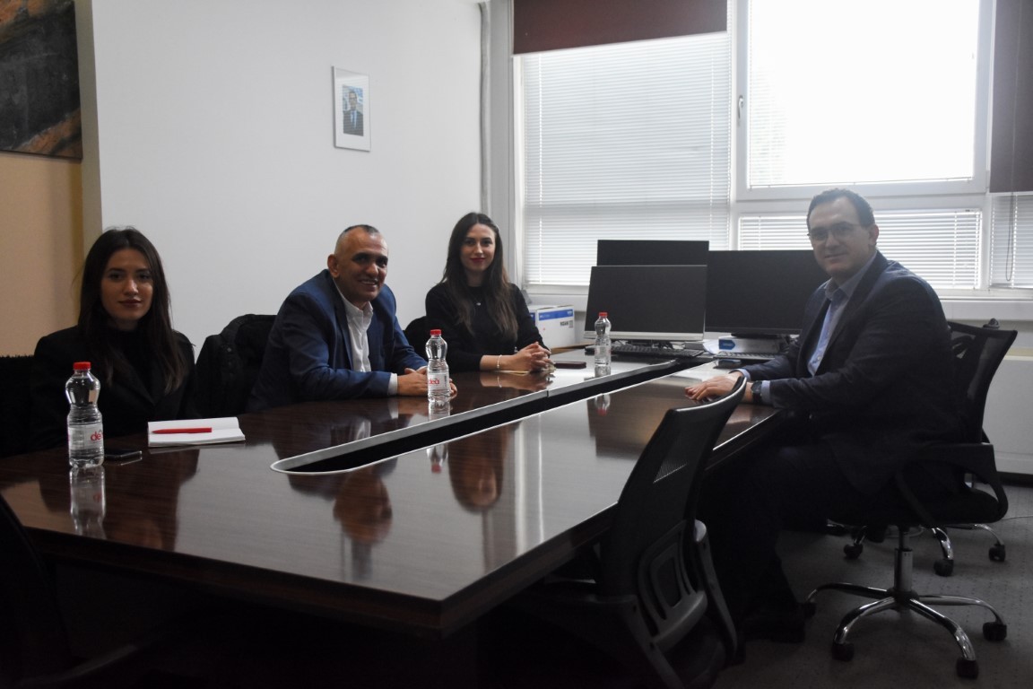 Përfaqësues të Odës së Afarizmit të Kosovës vizitojnë Parkun Shkencor Inovativ të UBT-së