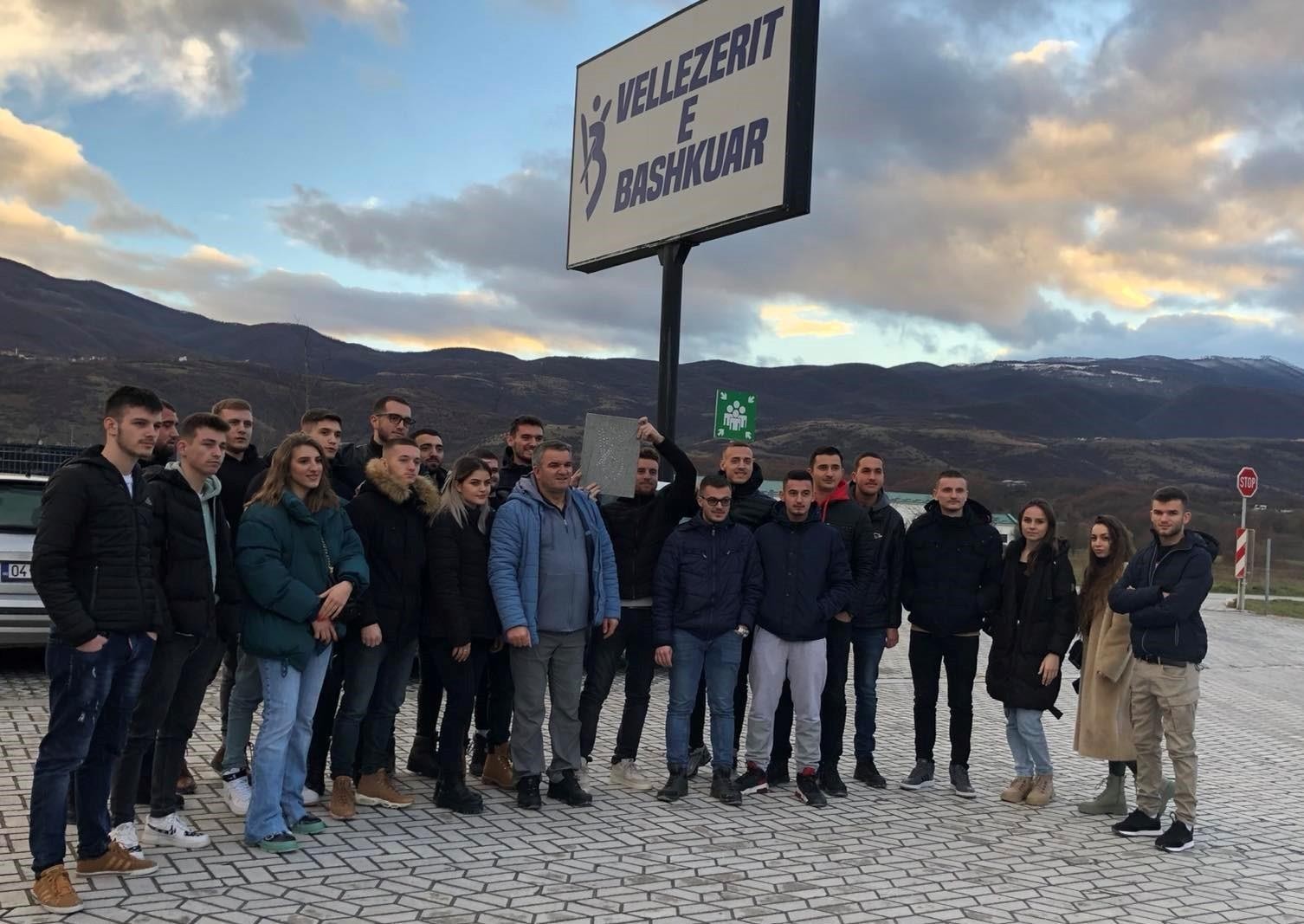 Studentët e Fakultetit Inxhinieri e Ndërtimit dhe Infrastrukturë në UBT, vizituan kompaninë e betonit “Vëllezërit e Bashkuar” në Prizren