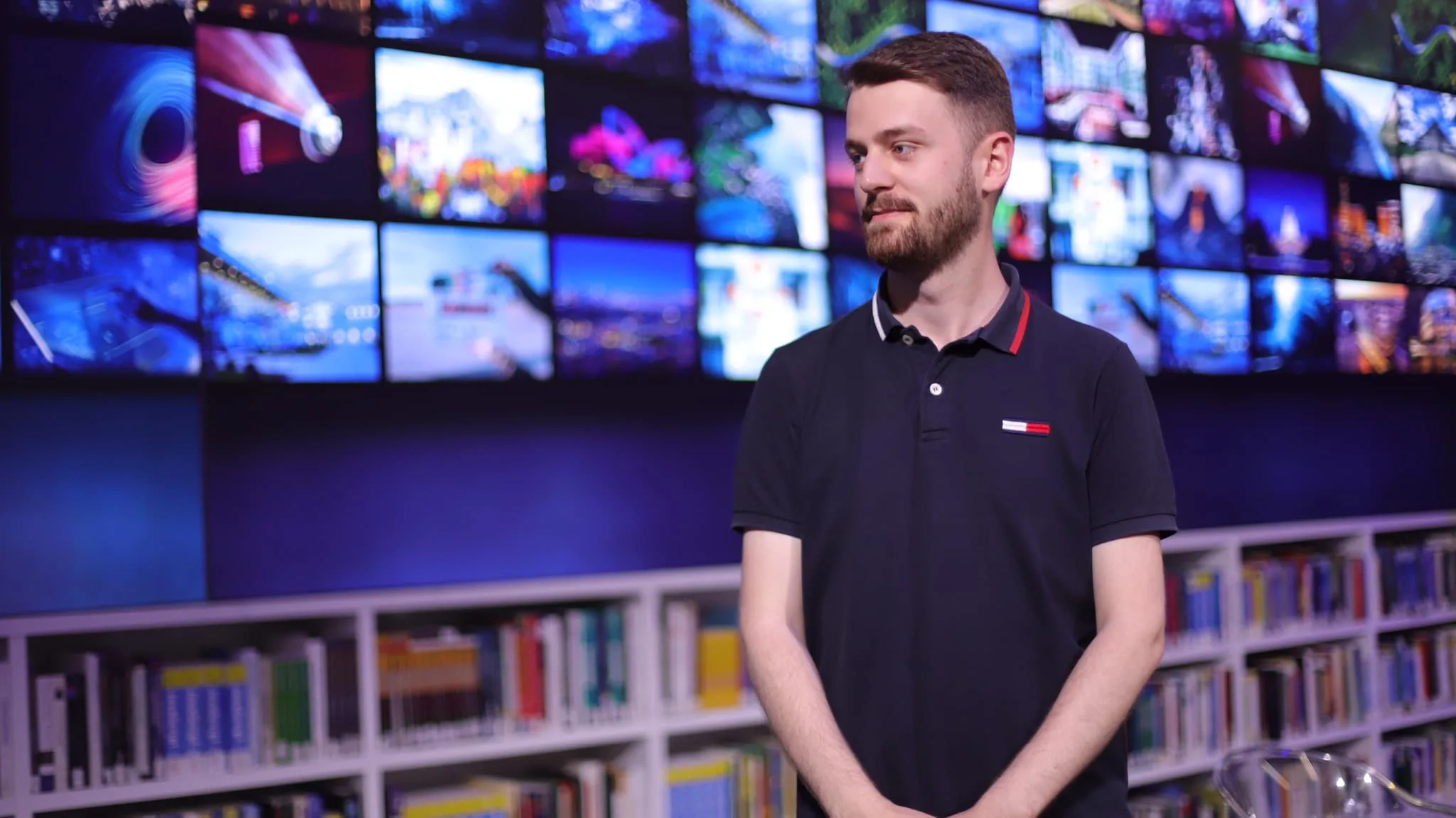 Studenti i Fakultetit Media dhe Komunikim, Driton Hyseni, punësohet në Media Grupin e UBT-së