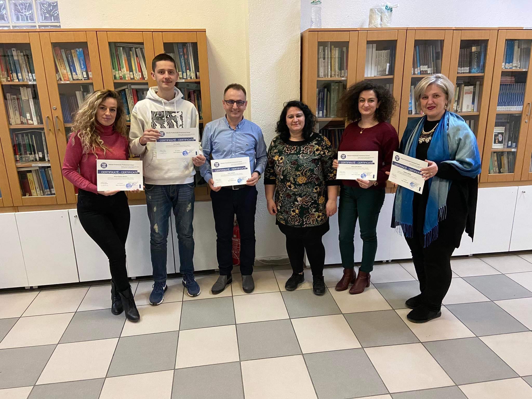 Përfundoi suksesshëm Trajnimi për Trajnerë – pjesëmarrësit u certifikuan nga UBT