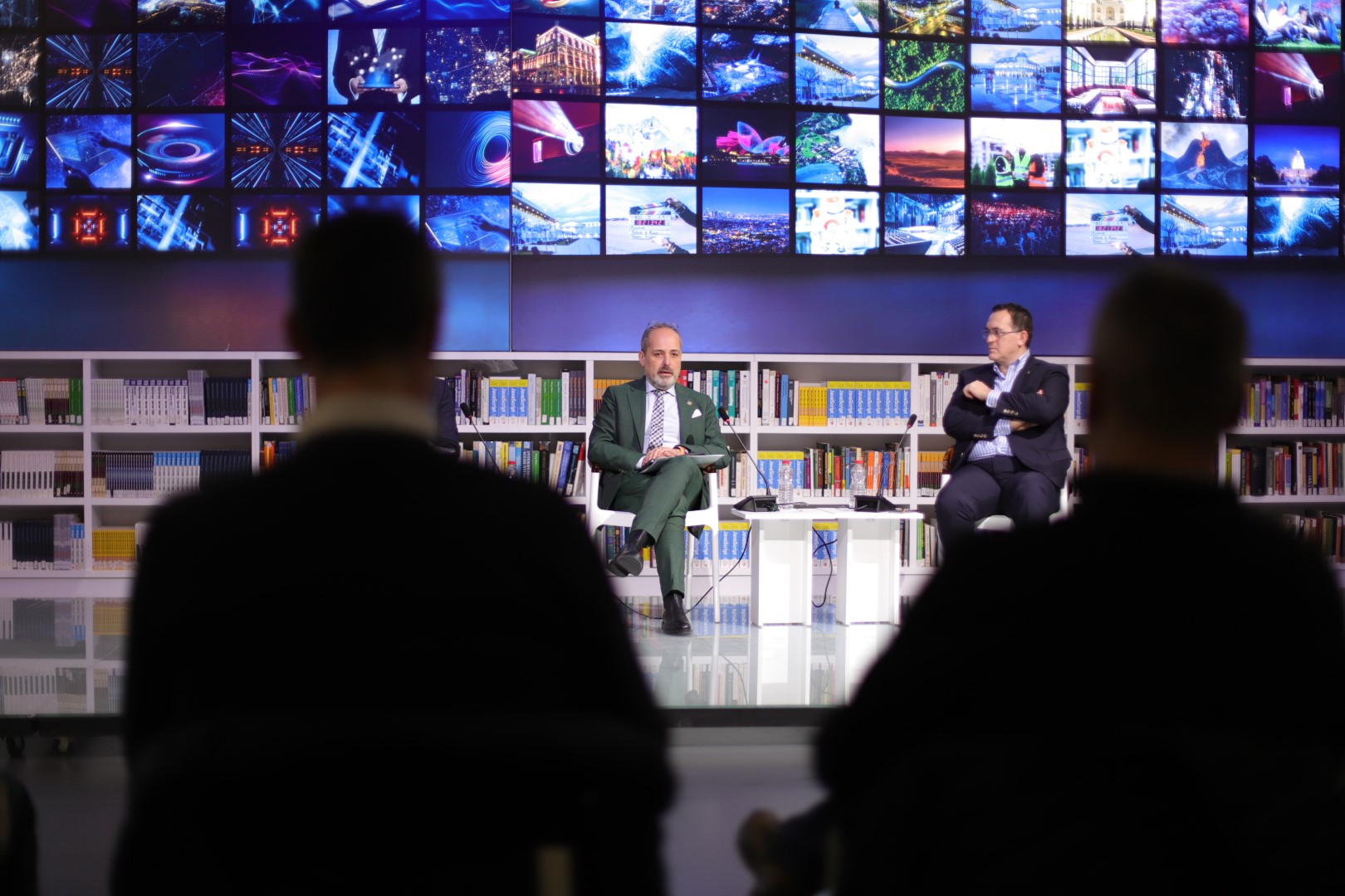 Massimiliano Paolucci zhvilloi një diskutim në UBT rreth strategjisë së Bankës Botërore për Kosovën për periudhën 2023-2027