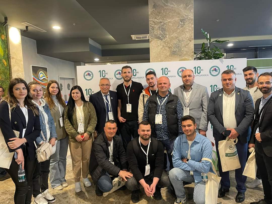 Studentë dhe profesorë të Agrikulturës morën pjesë në Konferencën Ndërkombëtare për Bujqësinë Organike
