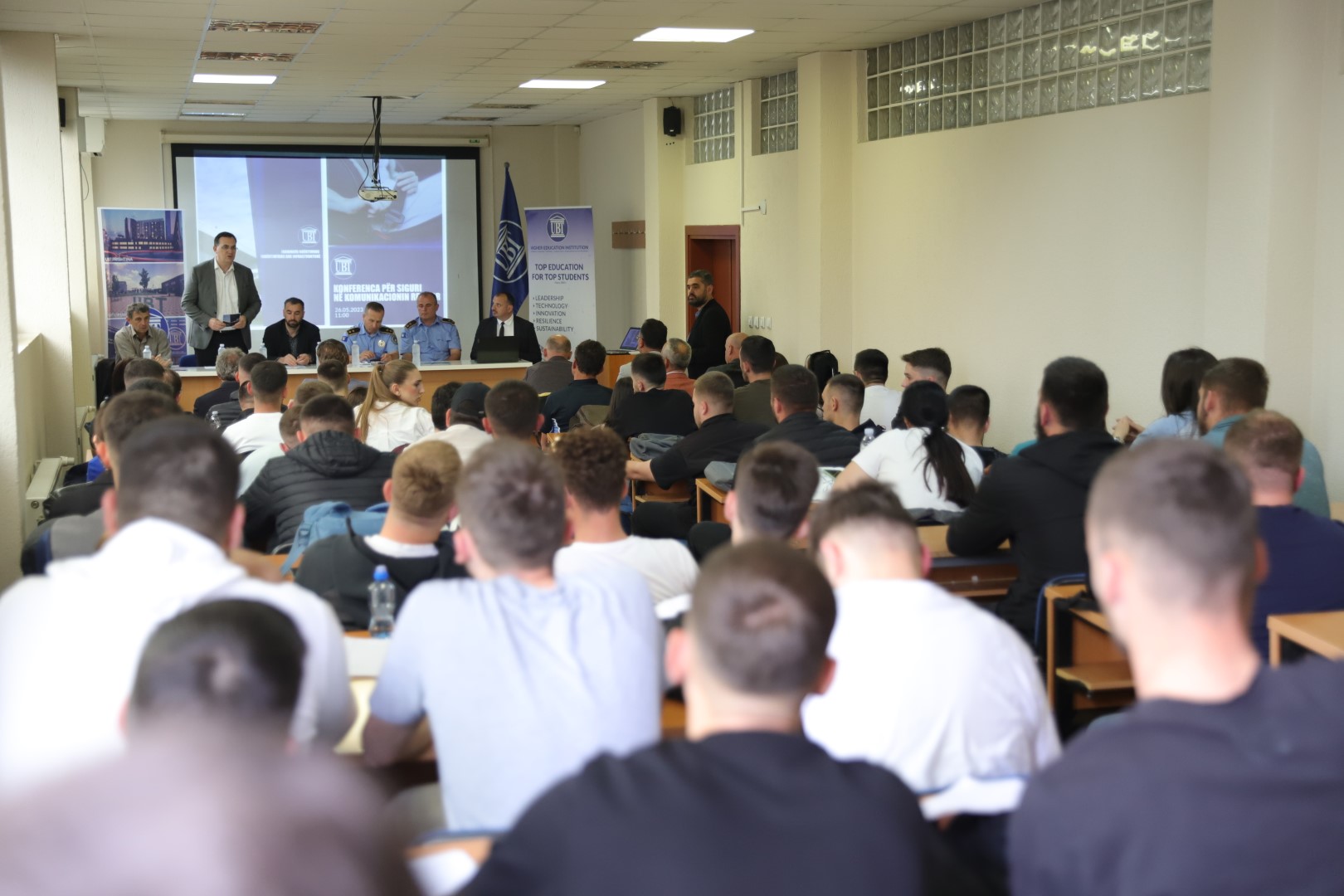 Në UBT u mbajt Konferenca “Elementet e Sigurisë në Rrugë dhe Auditimi i tyre”