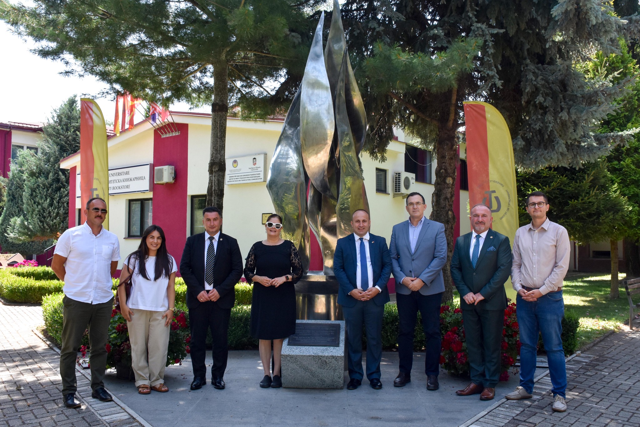 Rektori Hajrizi dhe Prof. Dr. Judithanne Scourfiled Mclauchlan zhvilluan takime të rëndësishme në Maqedoni të Veriut