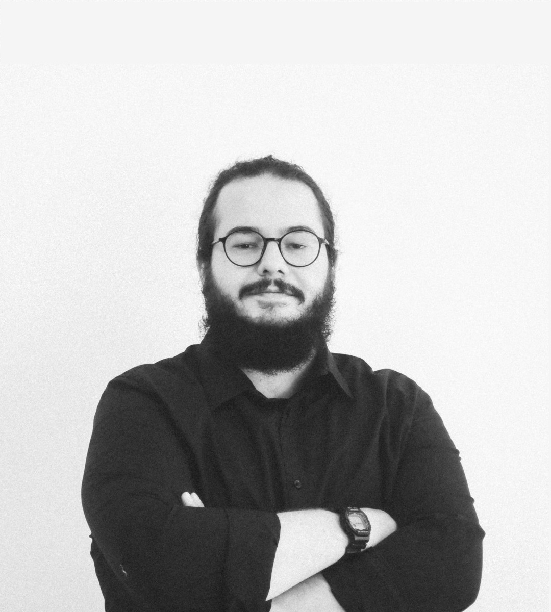 Ish-studenti i Arkitekturës dhe Planifikimit Hapësinor, Dren Nishliu punësohet në UBT