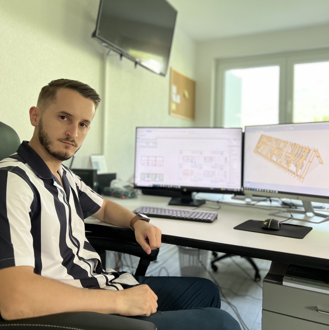 Studenti i Arkitekturës në UBT, Atdhe Rexhaj punësohet në Kompaninë “Greenhouse Sh.P.K”