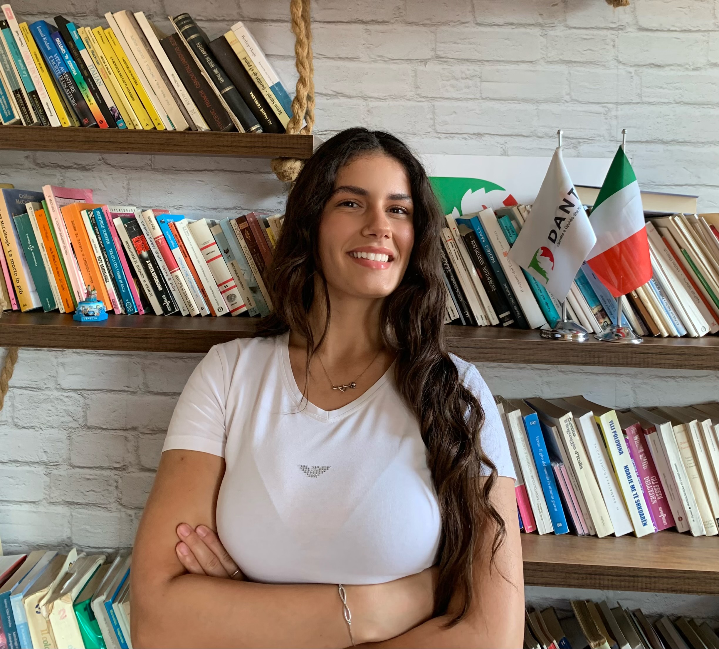 Studentja e Psikologjisë në UBT, Marigona Dobërlluka kryen praktikën në “Centro Dante”