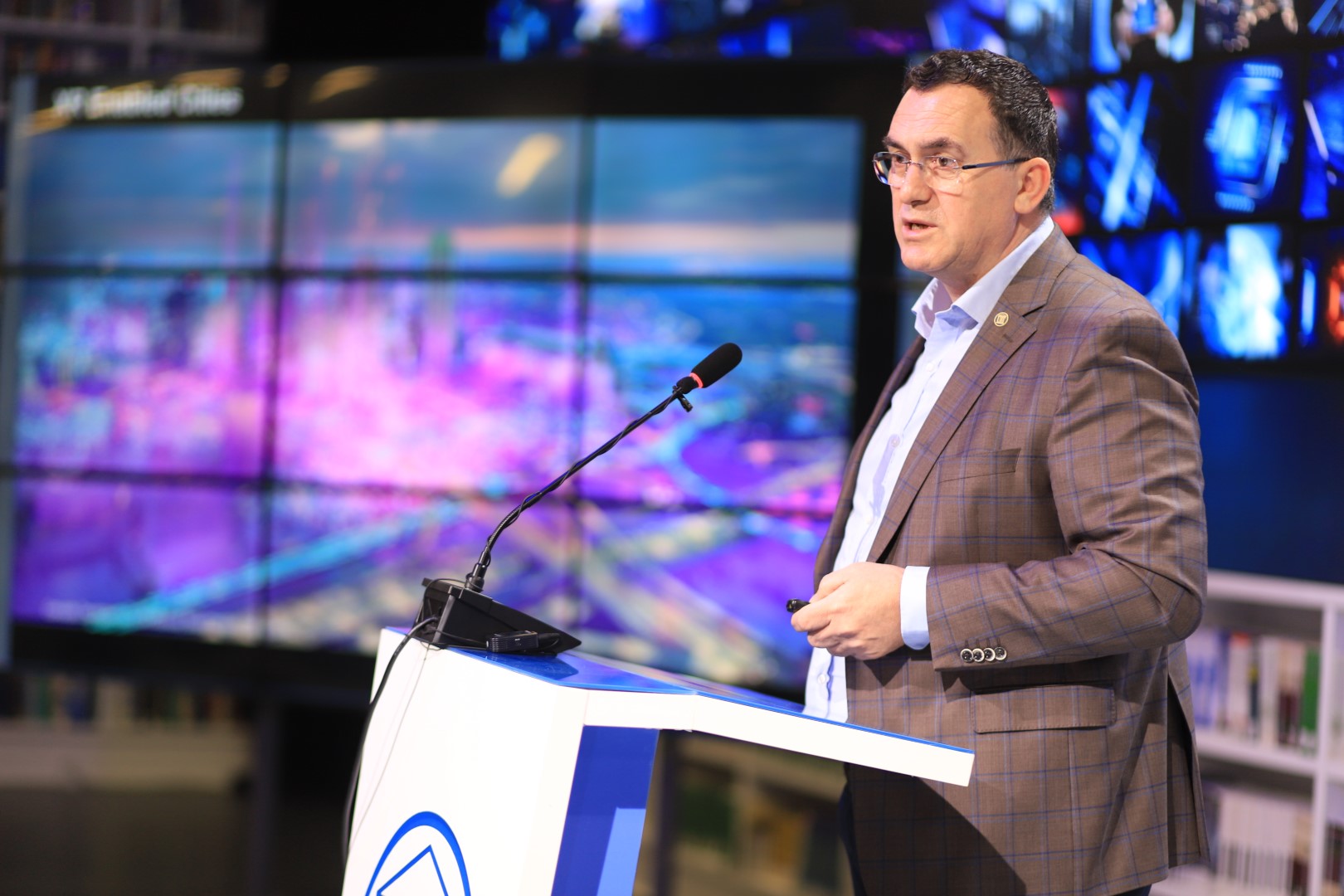 Rektori Hajrizi ftohet si folës kryesor në Konferencën Ndërkombëtare – ICONSR 2023 në Budva