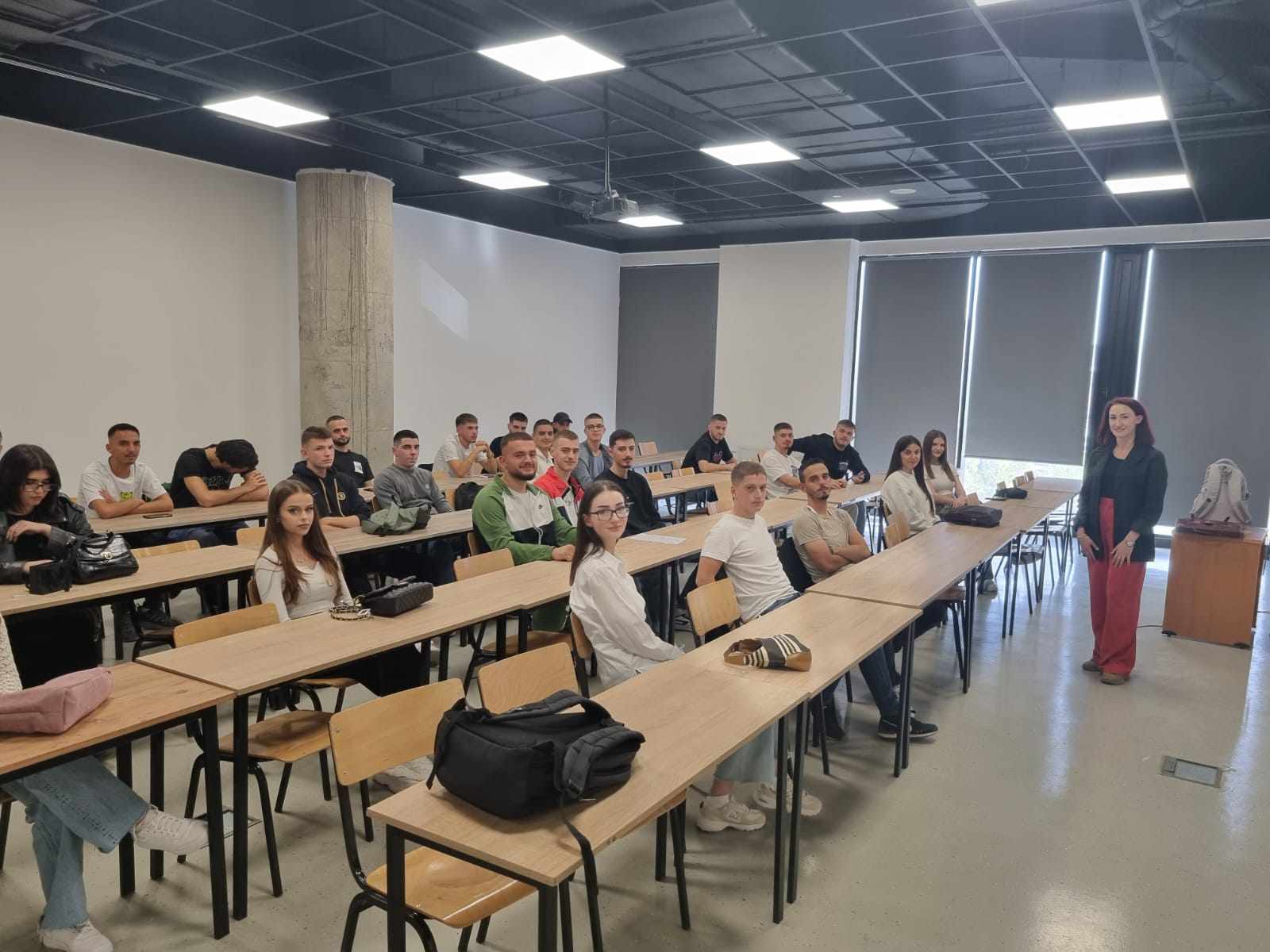 Fakulteti Studime të Sigurisë dhe Shkenca Politike në UBT, mbajtën sesione informuese për studentët e rinj